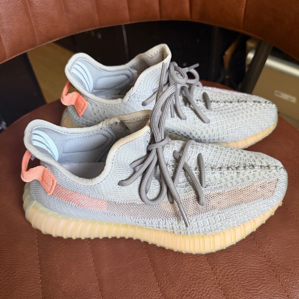 Adidas Yeezy Boost 350 V2 True Form Grey Orange EG7492 Mens 6.5 Womens 7.5